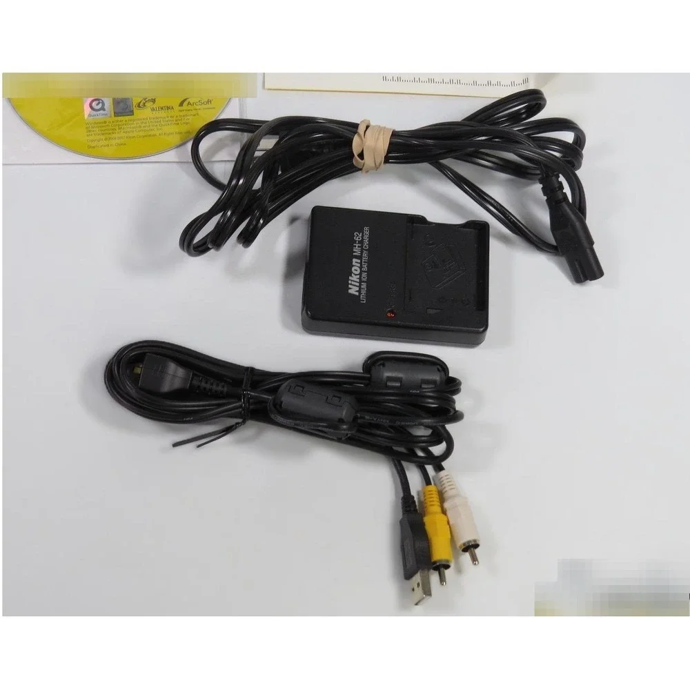 Nikon Coolpix S50 Digital Camera 7.2MP 3.0 LCD VR Boxed Bundle w/ MH-62 Charger